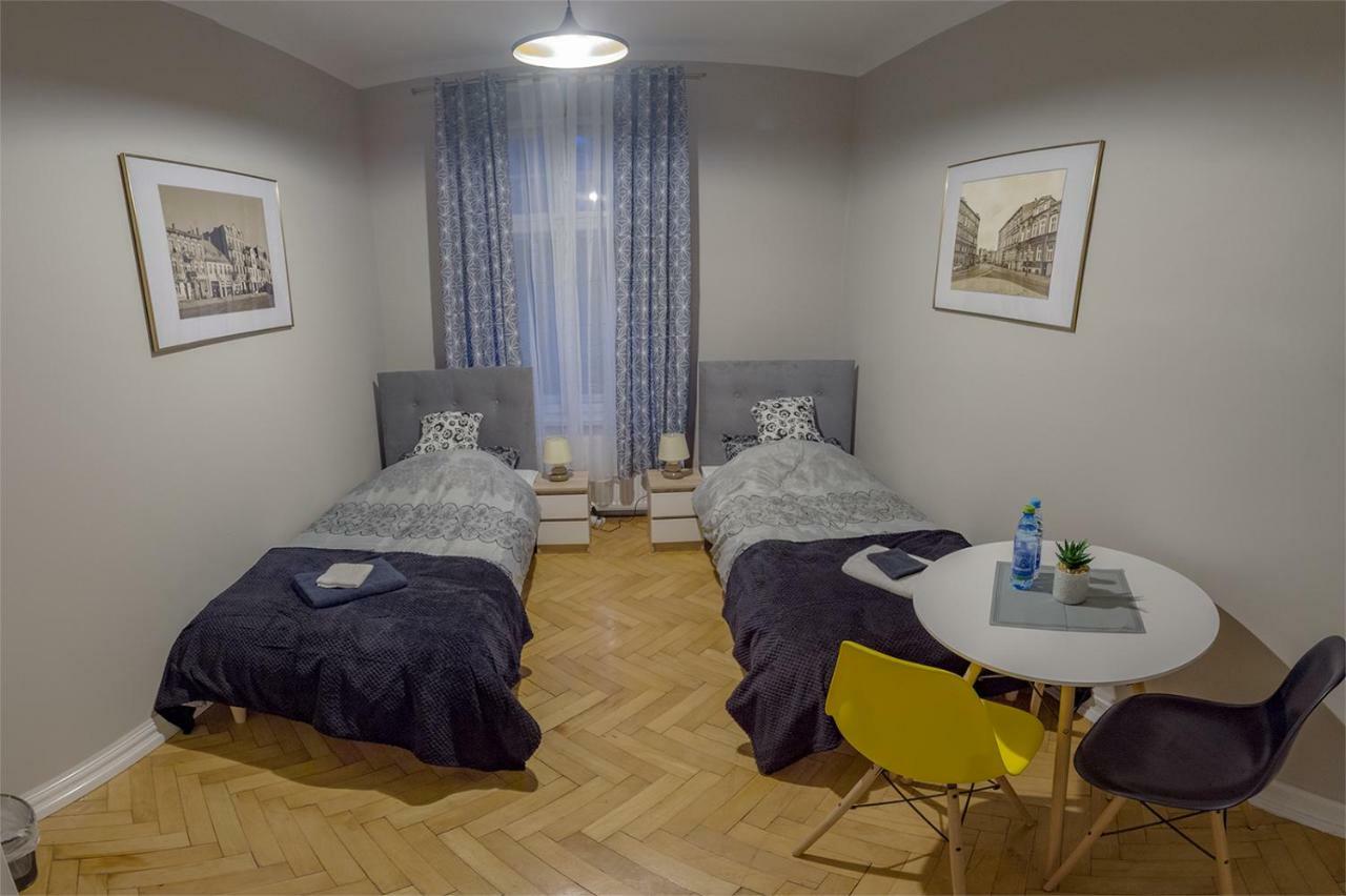 Czarna Owca- Pokoje Goscinne Gniezno Exterior foto